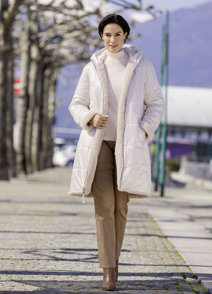 Omkeerbare korte jas in een oversized look 
