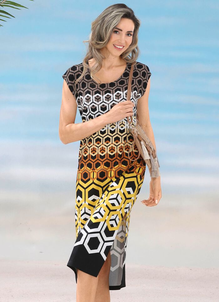 Klaus-modellen kleden zich met inkjetprint en overlappende mouwen 