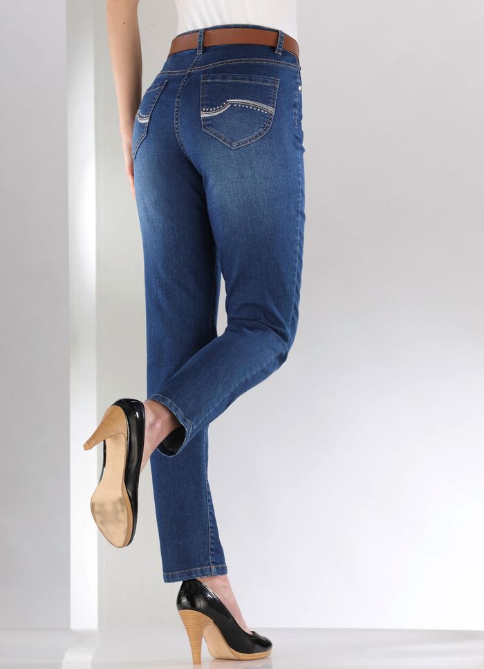 Jeans met mooie borduursels en glinsterende strass-steentjes 