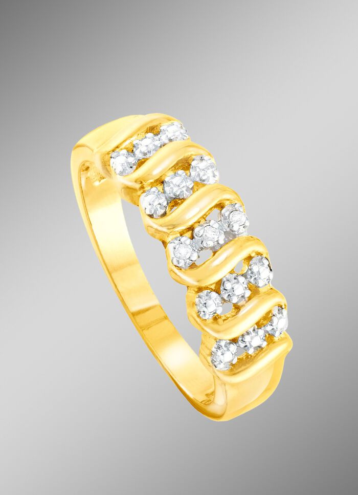 Mooie damesring met 3 diamanten 