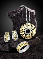 Chique creolen in twee kleuren met zirkonia 