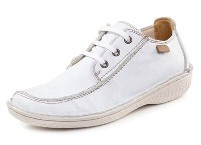 ELENA EDEN veterschoen gemaakt van nappaleer met een gerimpelde structuur 