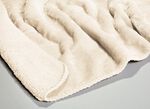 Super gezellig dekentje van teddyfleece kwaliteit CREME