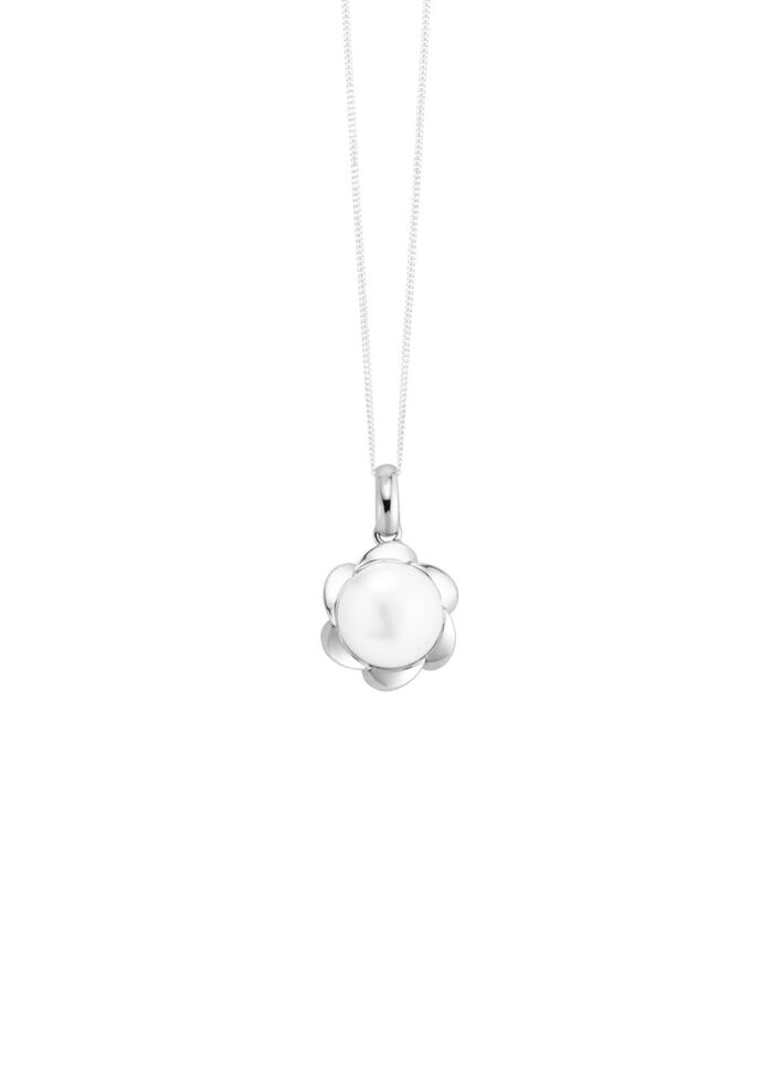 Bloeiende elegantie – zilveren hanger met betoverende parel 