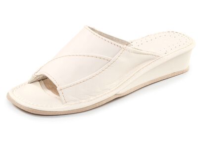 Klassieke damesmuiltjes, gemaakt van leer 