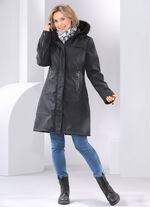 Korte jas met vaste imitatiebontrand 