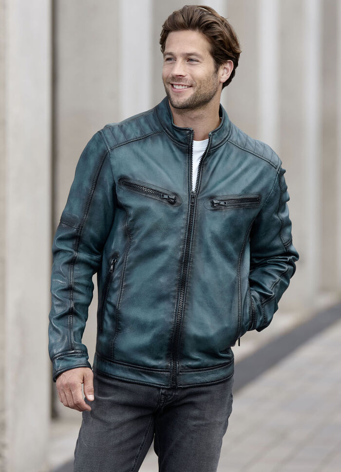 Kort leren jack met decoratieve stiksels 
