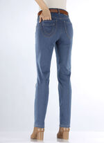 Jeans met een slimme zakoplossing JEANSBLAU