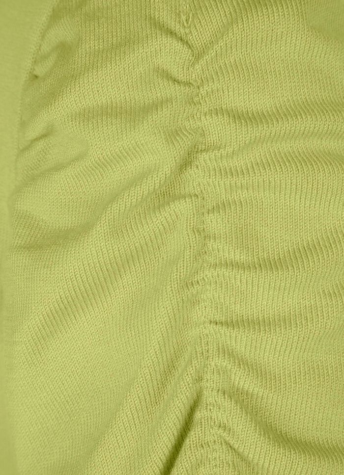 Trui met ruches aan de mouwen 