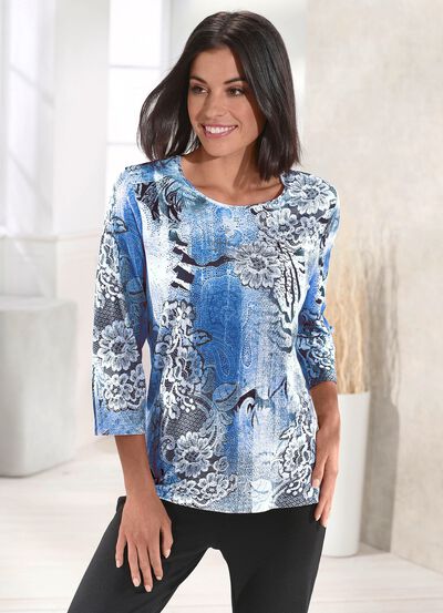 Shirt met versiering van plaatjes op de voorkant, verkrijgbaar in 4 kleuren 