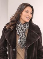 Sjaal met roofdierbontontwerp 