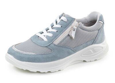 Veterschoen gemaakt van mesh materiaal en suède 