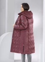 Jas met interessante quilting KASTANIE