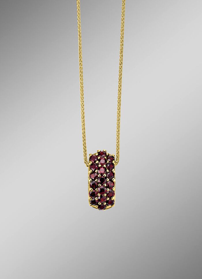 Vergulde hanger met granaat 