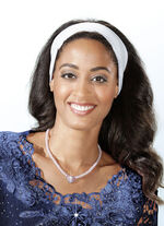 Halsketting met decoratieve kralen en strass hartje 