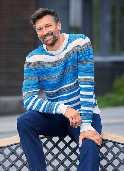 Gestreepte trui met ronde hals en gestructureerd ontwerp 