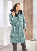 Korte jas met langsquilt aan de zijkant 