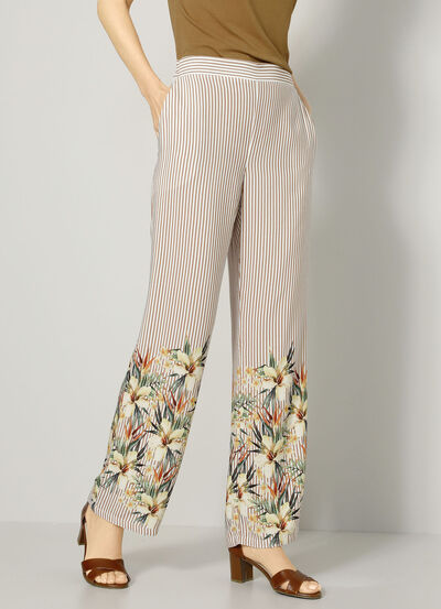 Broek met formeel ontwerp 