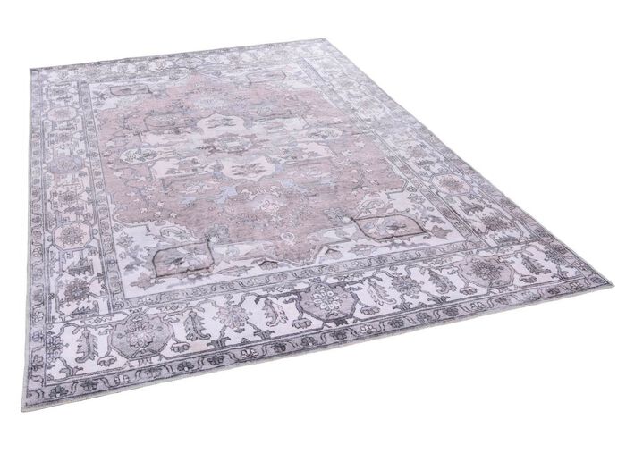 Klassiek tapijt met prachtige ornamenten 