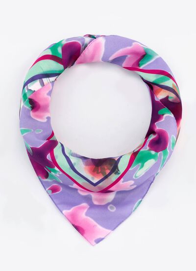 Nicki handdoek met fantasiebloemmotief 