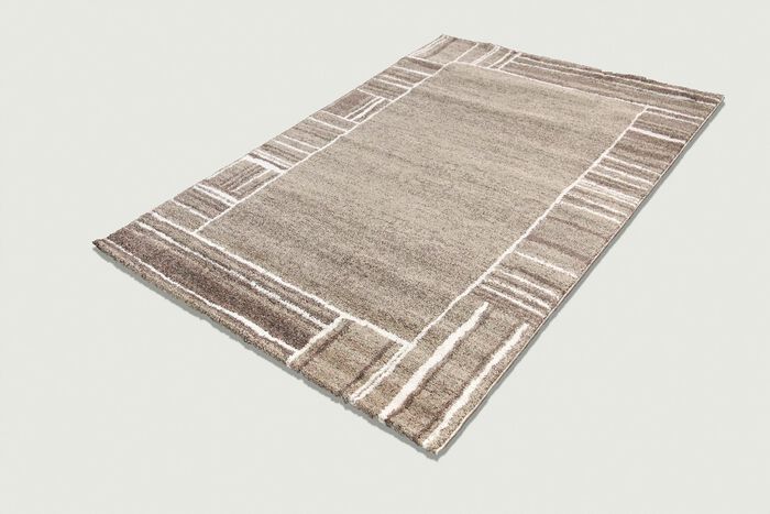 Bruggen en tapijten met fijn bewerkte randen 