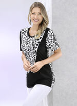 Bijzonder shirt in een mix van patronen 