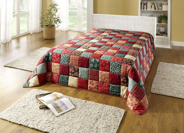Sprei en kussenslopen in patchwork-look ROOD-GROEN