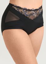 Miss Mary gordelslip met opvallend tule borduurwerk 