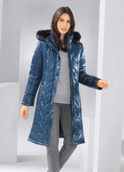 Jas met figuurflatterend quiltwerk in de lengte 