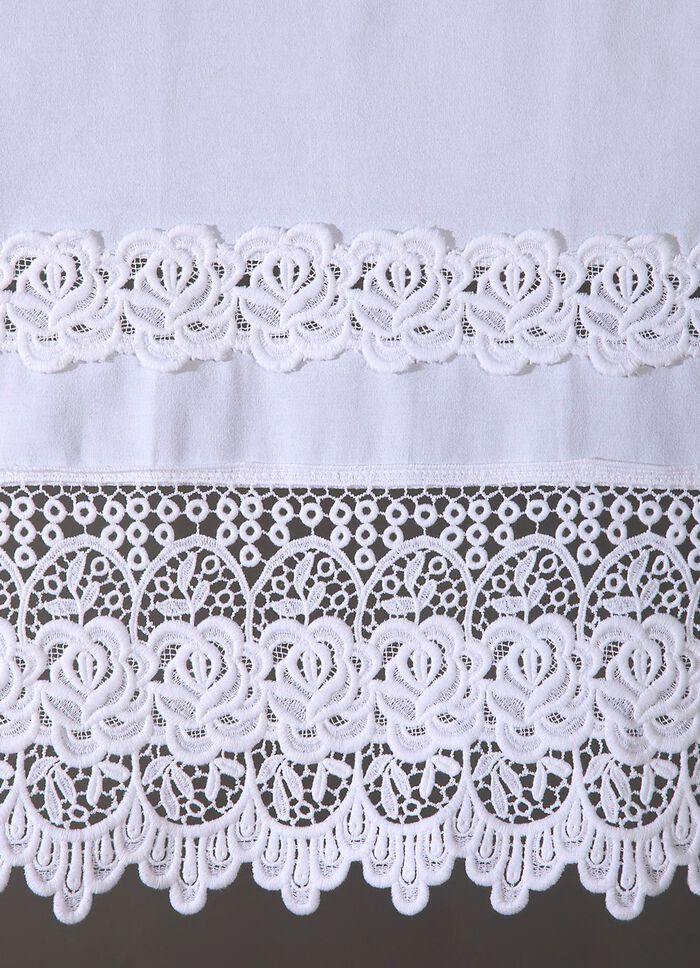 Raamdecoratie van puur katoen met hoogwaardige kant 