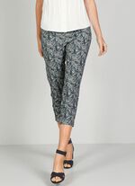 Broek met steekzakken en zijsplitten 