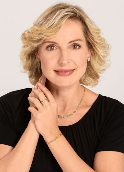 Damesring met meanderpatroon 