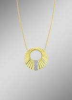 Prachtige ketting met 18 diamanten 