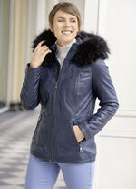 Leren jas met imitatiebontrand 