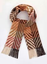 Sjaal met fantasieontwerp 