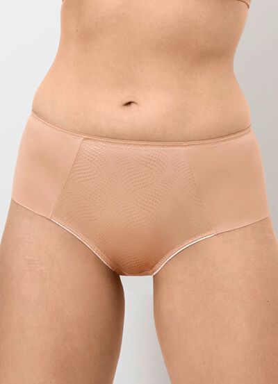 Triumph slip met jacquard inzetstuk aan de voorkant 