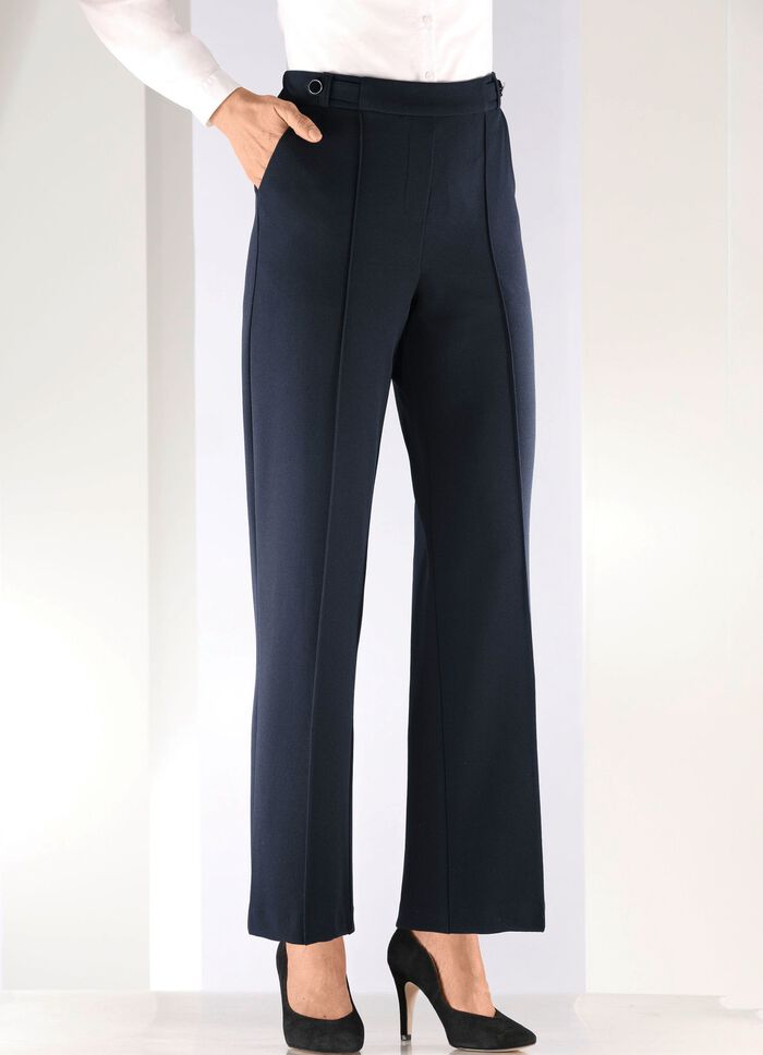 Broek met modieuze wijdte 