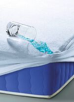 Sterk ademende, antibacteri&euml;le incontinentie hoeslakens WIT