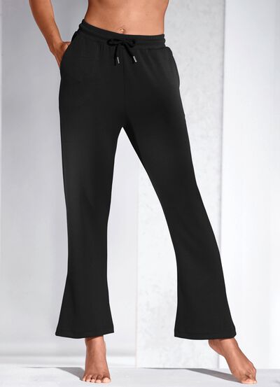 Broek met licht uitlopende pijpen 