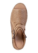 Gemini sandaal van zacht nappaleer met decoratieve perforaties CAMEL