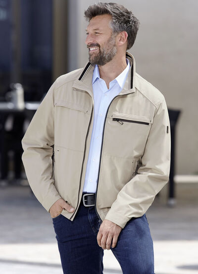 Blouson uit “Gate One” 