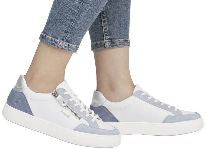 Remonte sneakers gemaakt van nappa- en suèdeleer met metallic afwerking BLAU-WEISS-SILBER