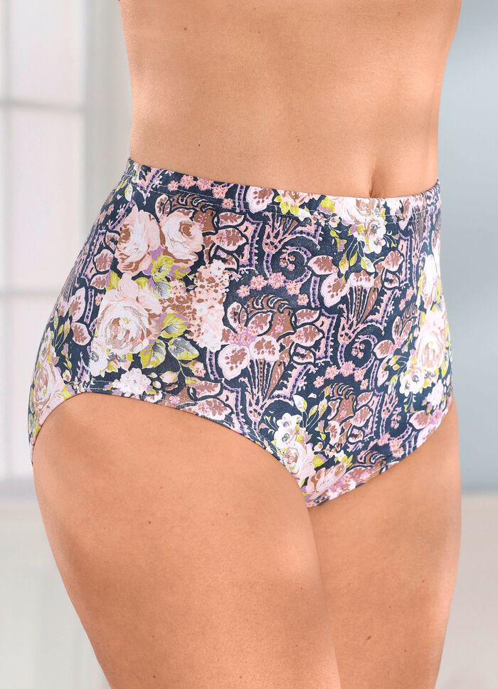 Verpakking van vijf slips met kleurrijk printdesign 