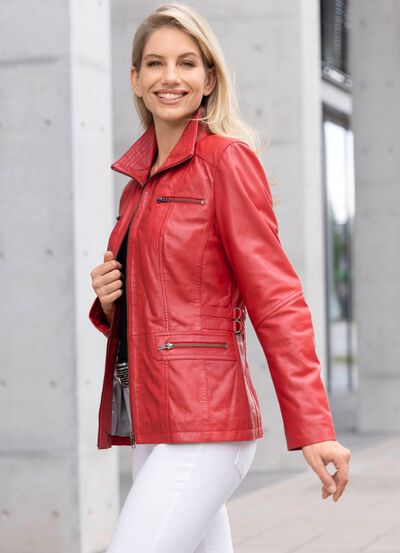 Kort leren jasje van &ldquo;Caminari&rdquo; 