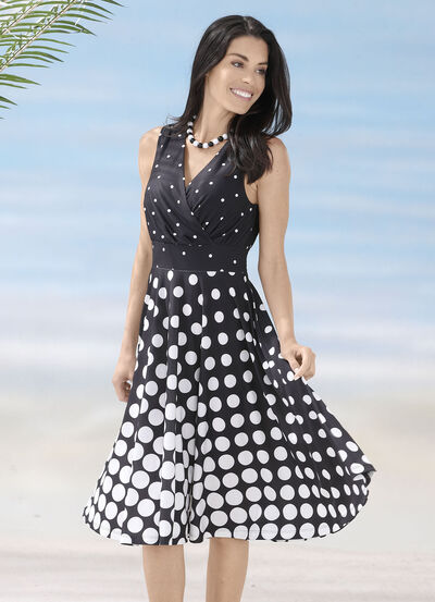 Laurina jurk met uitlopende rok 