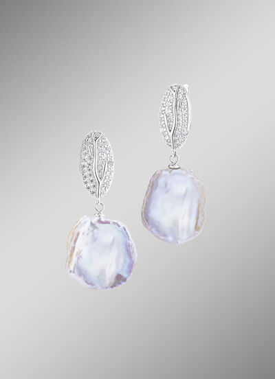 Oorbellen met Keshi-parels en synthetische zirkonia 