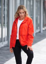 Functionele jas met vaste capuchon 