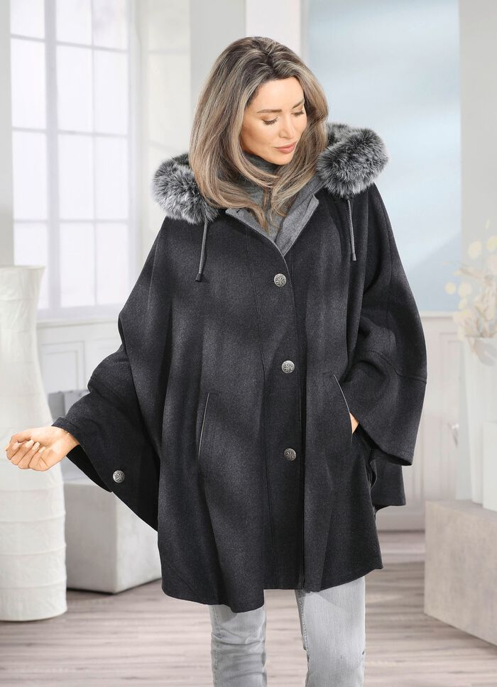 Cape met knoopsluiting 