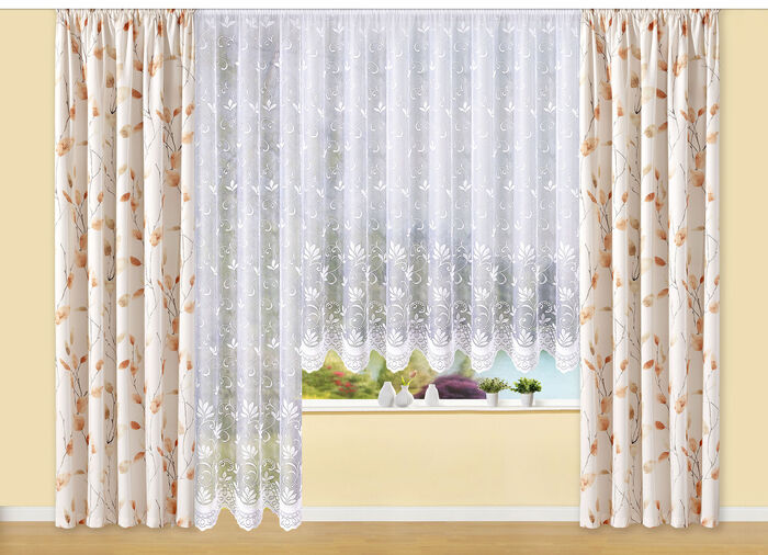 Filigrane lange jaloezie&euml;n met gebogen uiteinden 