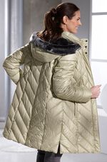 Korte donsjas met afneembare capuchon 